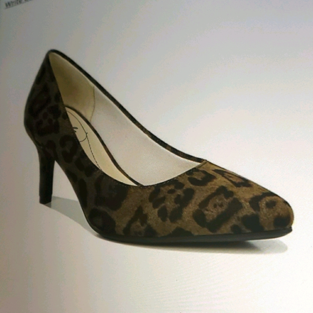 LifeStride Sevyn Olive and Black Leopard Pump